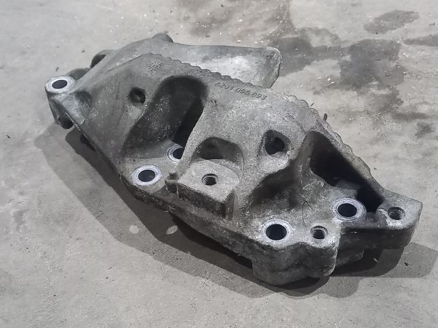 bontott RENAULT MASTER Motor Tartó Bak Jobb